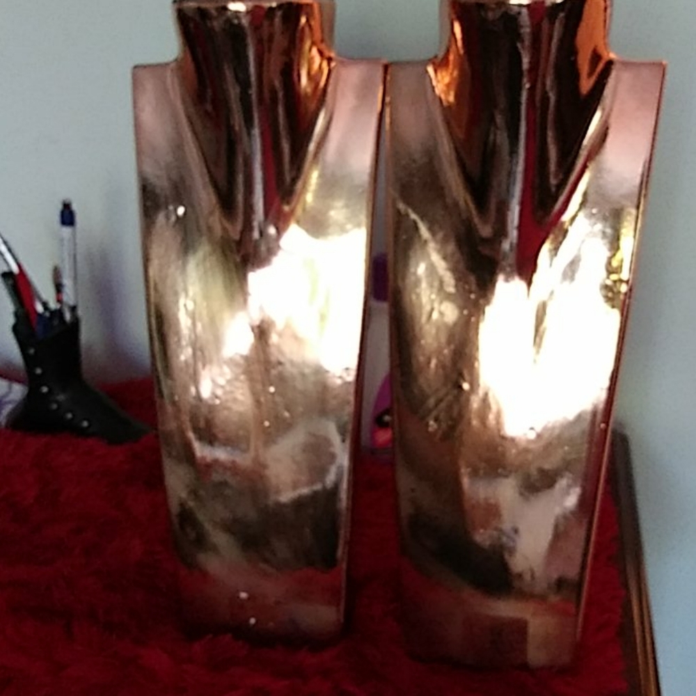 Jewelry standing holders/ Torroid woman belts